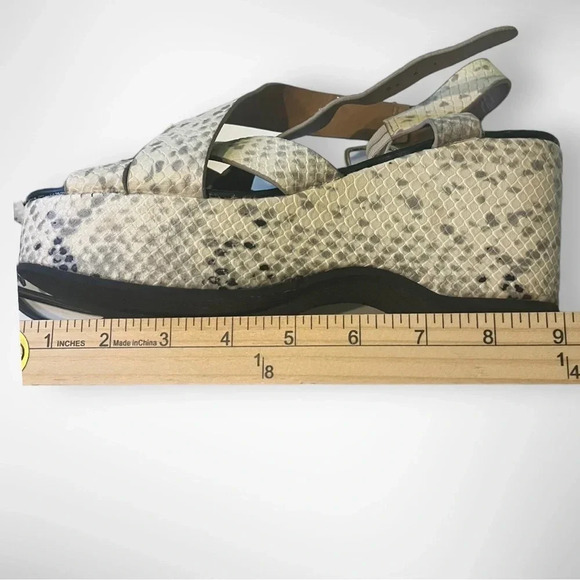 QUPID Snakeskin Print Platform Sandals with Buckle Closure | EUC - Picture 4 of 12